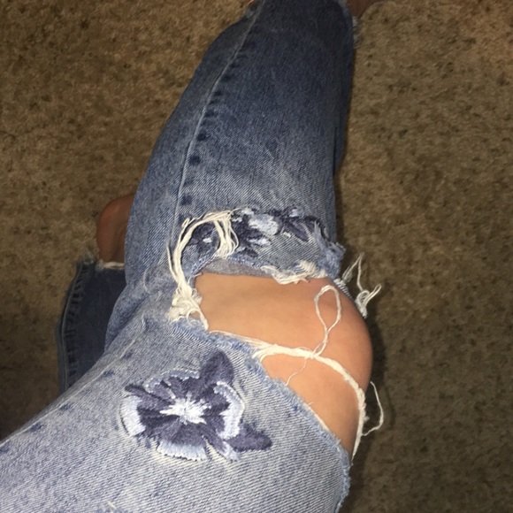 Super cute hollister jeans - Picture 5 of 7